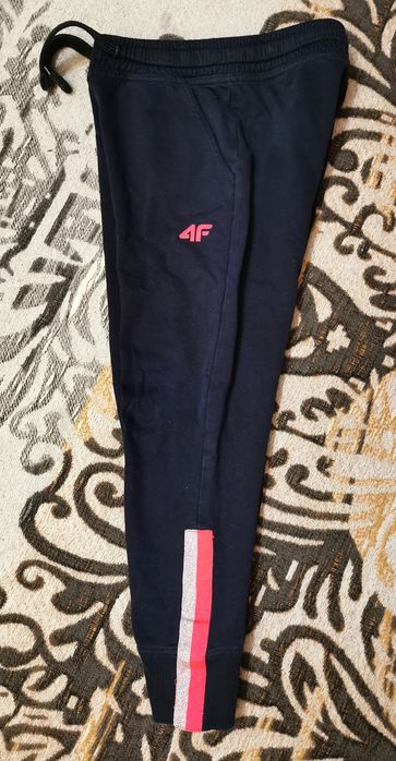 Zestaw bluza spodnie 4f