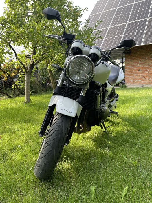 Хонда хорнет 600.