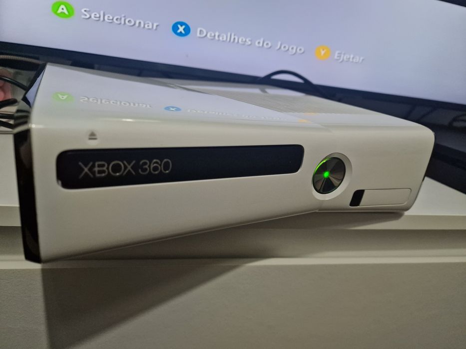 Xbox 360 branco 4GB