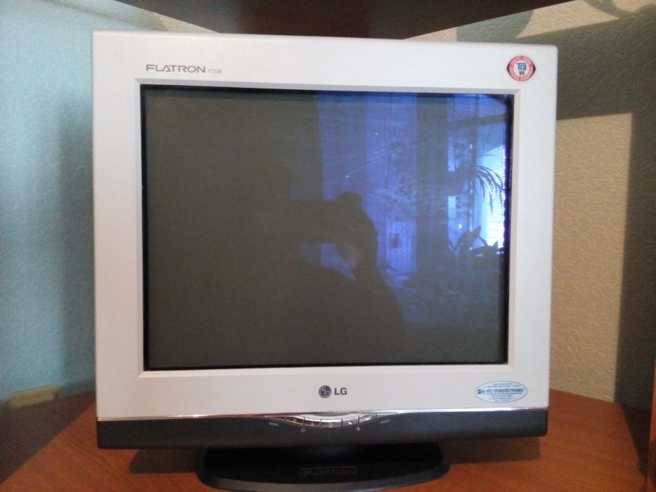 б/в монітор Flatron F 720B