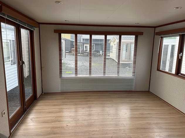 LINDA CASA COM 2 QUARTOS PARA HABITAR