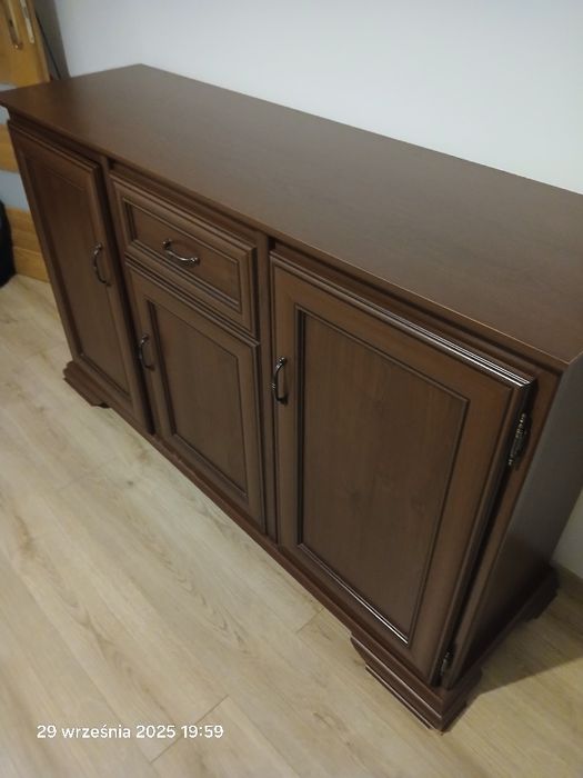 Sprzedam komodę i narożnik