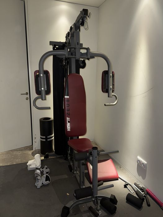 Gym Weight Training Machine479587535694735360