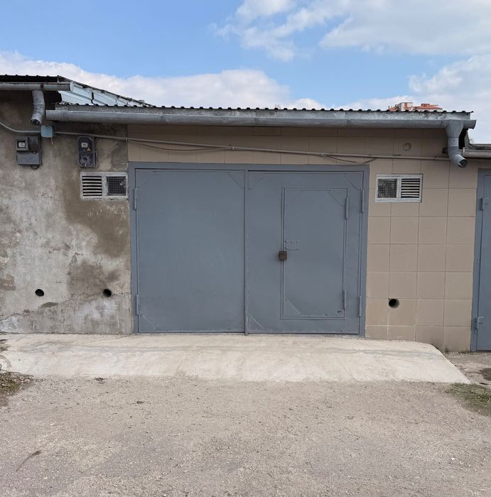 Гараж, кооператив “Східний», вул. Лесі Українки