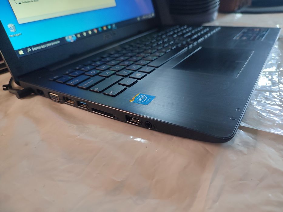 ASUS X553M Séries