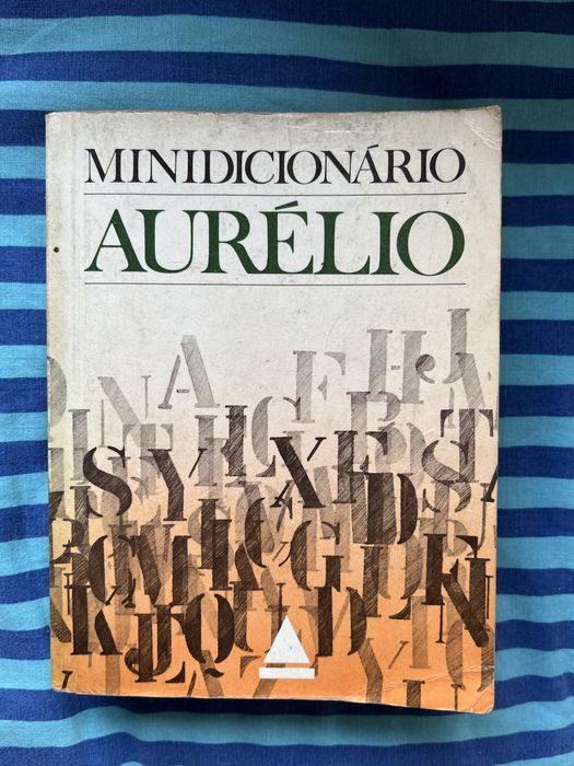 Mini dicionário Aurélio