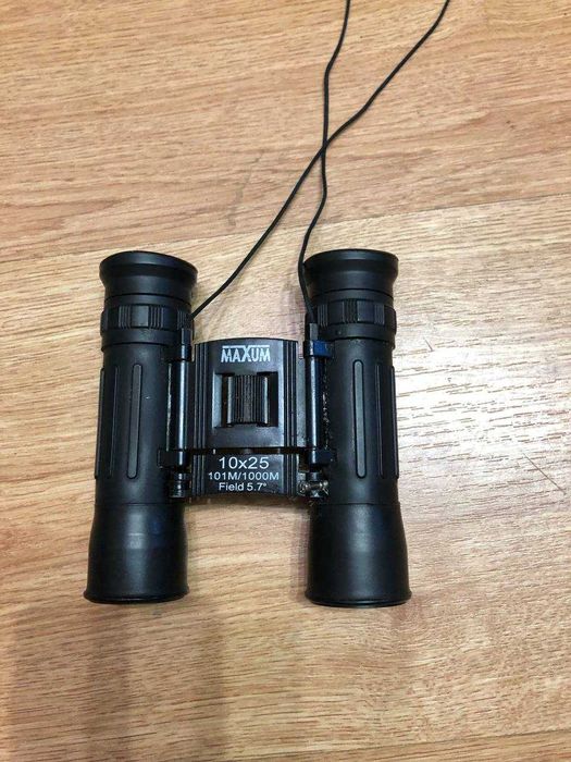 Бінокль Maxum 10x25