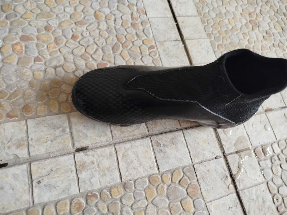 Chuteiras menino tam.32 e tamanho.33
