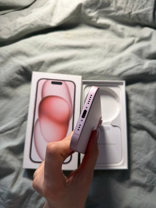 Iphone 15 128 gb ідеальний стан 86% акб