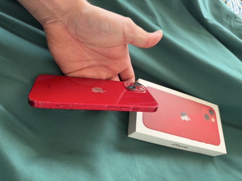 Iphone 13 red sprawny nie popękany