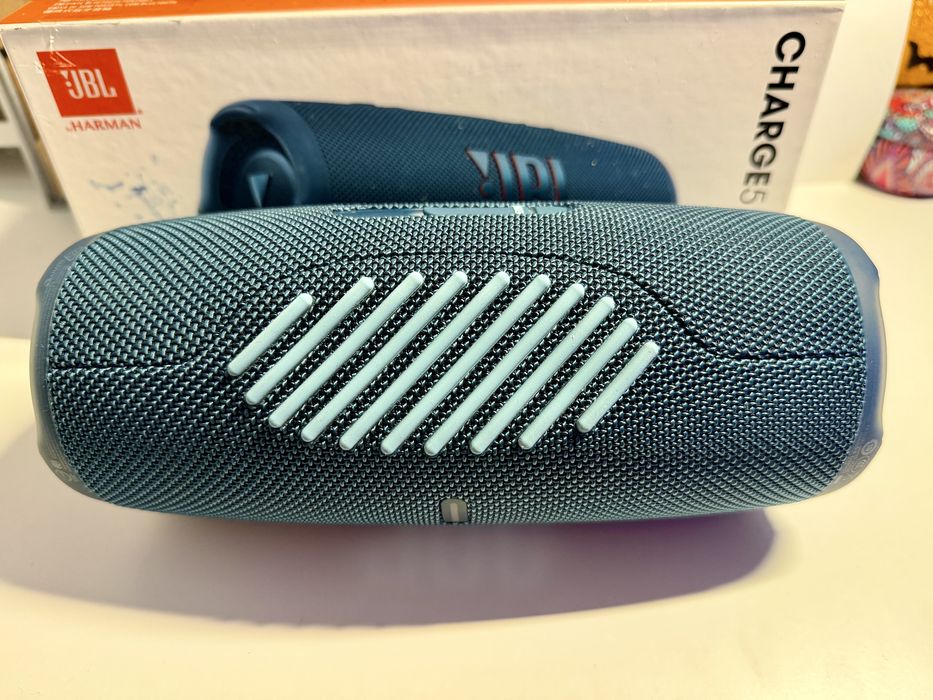 JBL Charge 5 портативна колонка