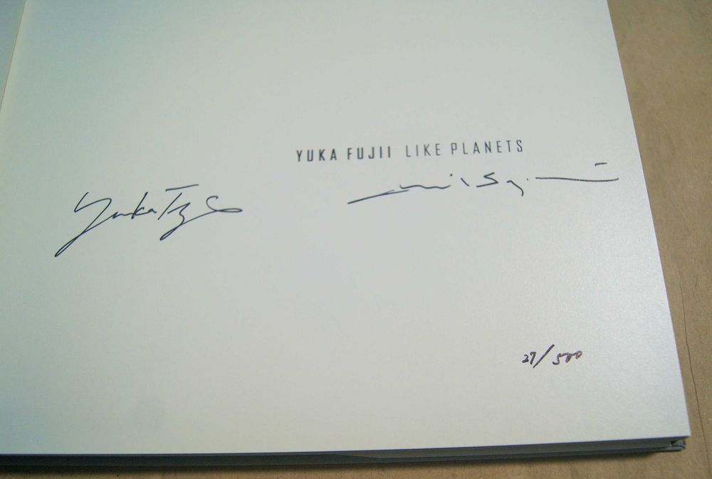 Edição limitada n.º 27/500, Like Planets, Yuka Fujii e David Sylvian