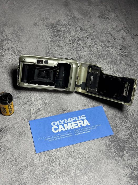 Olympus Mju II ZOOM 115 (погодоустойчивая с функцией quartzdate )