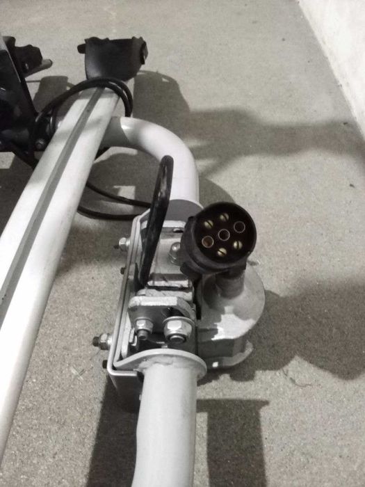 Bagażnik rowerowy na hak platforma Amos 3 rowery odchylany