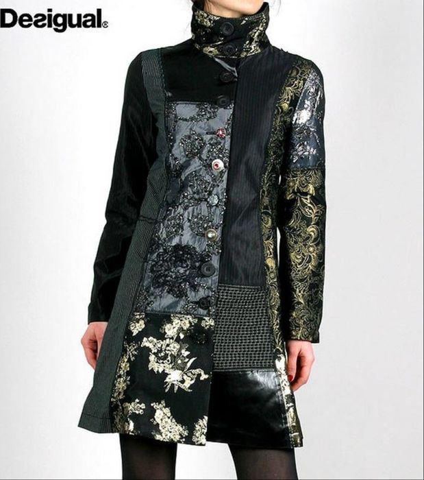 плащ від Desigual