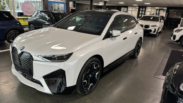 BMW iX Stan idealny