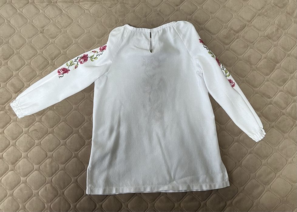 Вишиванка для дівчинки