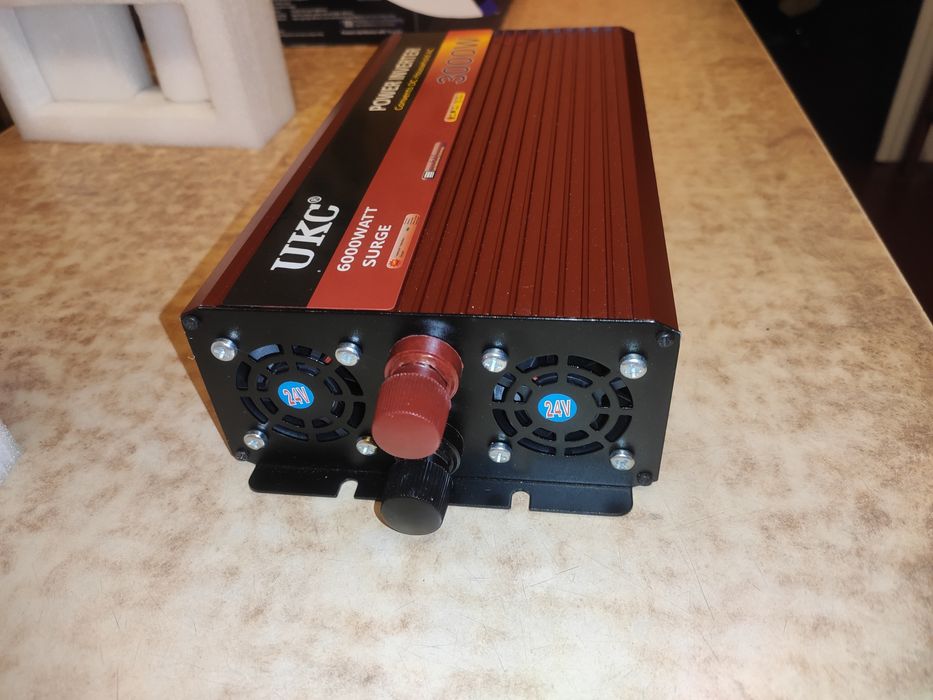 Інвертор перетворювач напруги