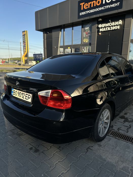 Продам bmw e90. 318.2.0