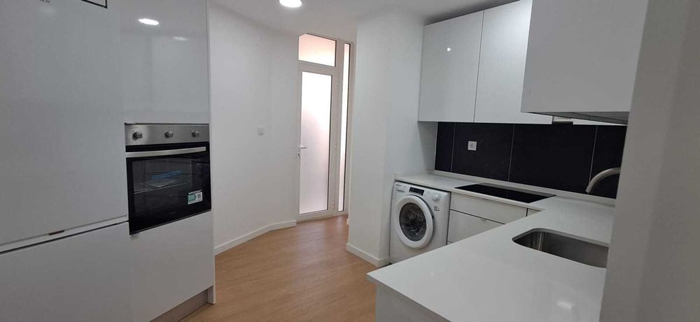 Imóvel T2 renovado com qualidade, em ótima zona da Amadora
