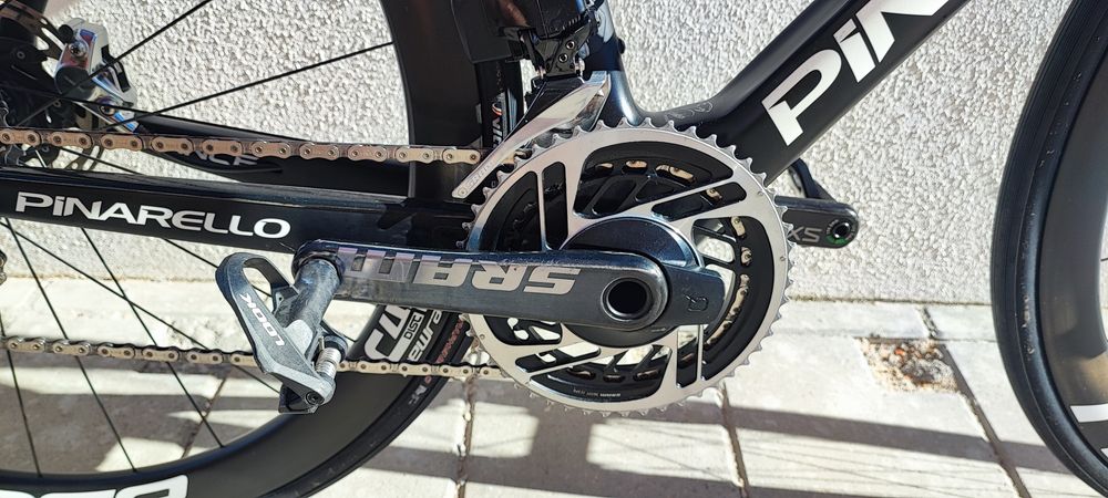 Pinarello Prince SRAM RED Etap com Potenciometro