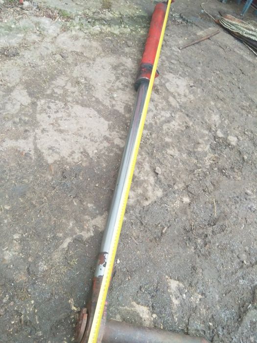 Гідро циліндр довгий