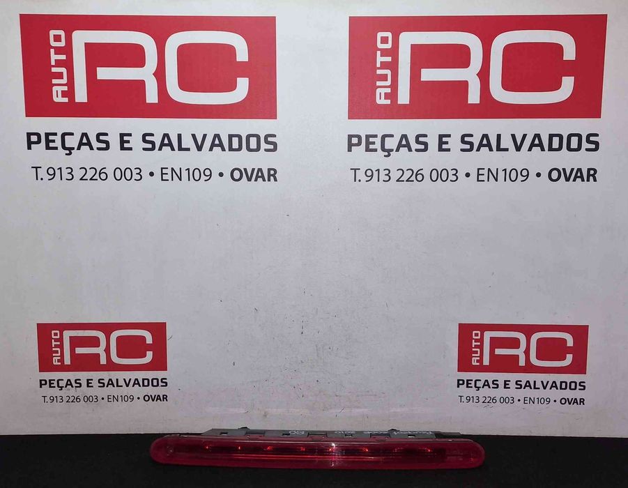Luz Stop Adicional / 3º Stop 9684008780 - PEUGEOT 5008