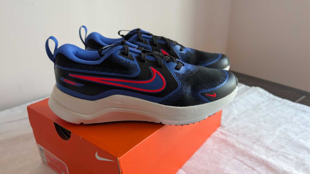 Buty sportowe Nike cosmic runner Gs 36 36.5 i 38