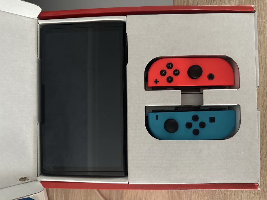 Nintendo Switch OLED (б/в, стан ідеал)