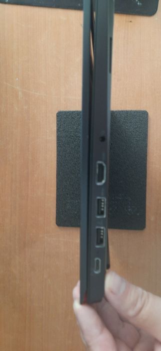 Vendido - Portátil Lenovo E14 Gen1 10ªG| 14,1" | i5-10210u | 16G-DDr4 | NVMe512G |M| W11