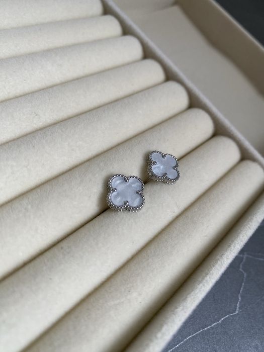 Сережки конюшина з англійською застібкою