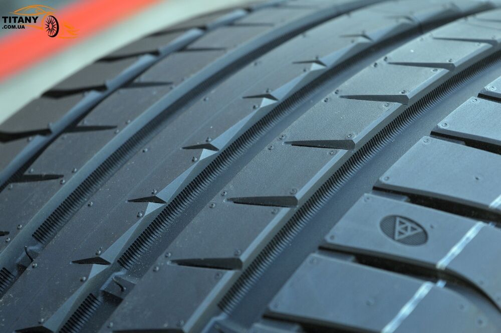 Шини нові літні 255/50 R19 Triangle EffeXSport TH202 107Y  XL