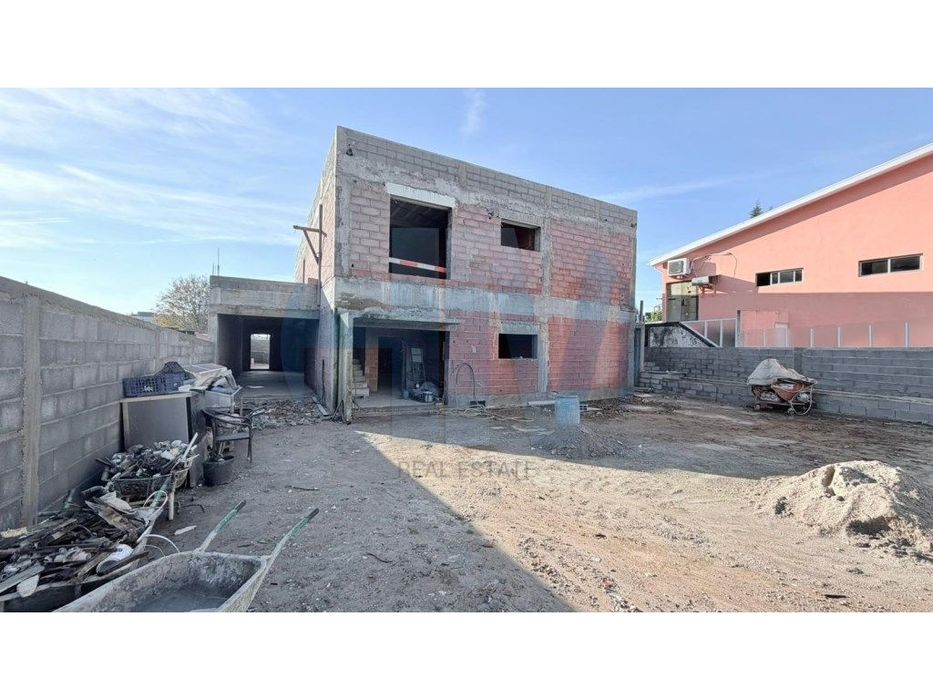 Moradia T4 em Construção - Fânzeres, Gondomar