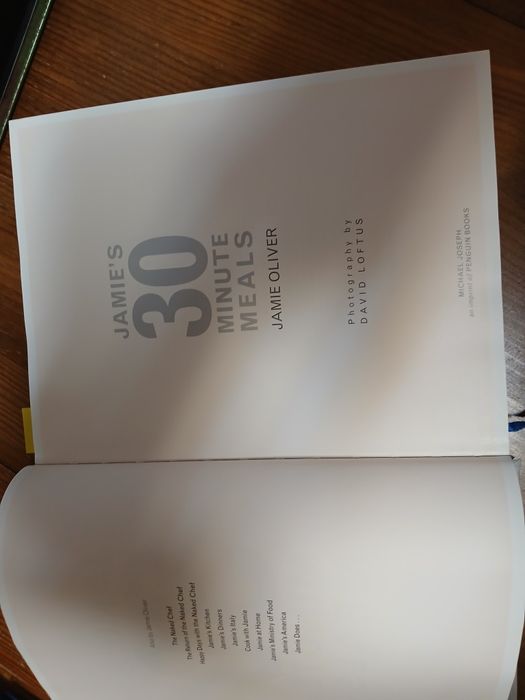 Livro  de receitas  Jamie Oliver