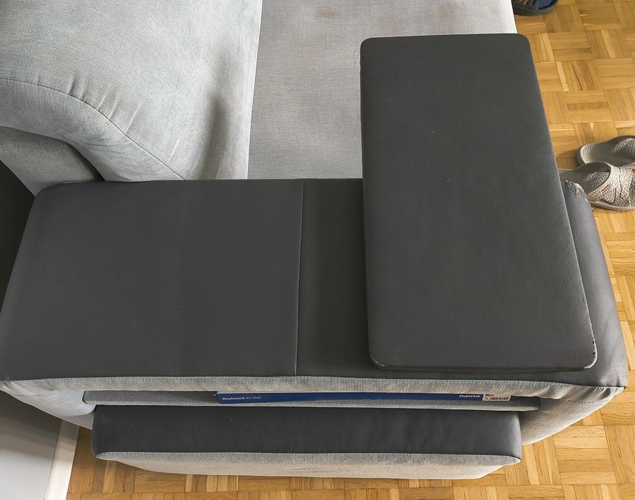 Sofa z pufą AGATA zarezerwowane