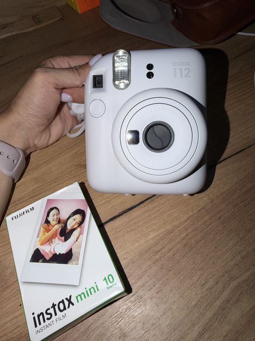 Instax mini 12  фотокамера