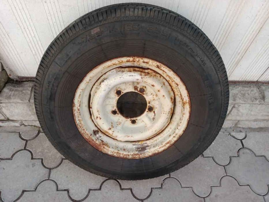 Колесо в сборе на ГАЗ 24  7.35 * 185  R14  И 146