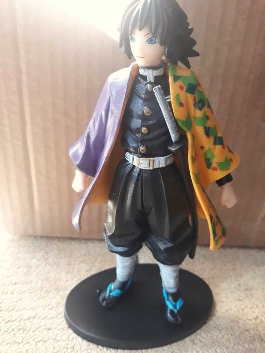 Figura Giyu Tomioka da anime Demon Slayer
