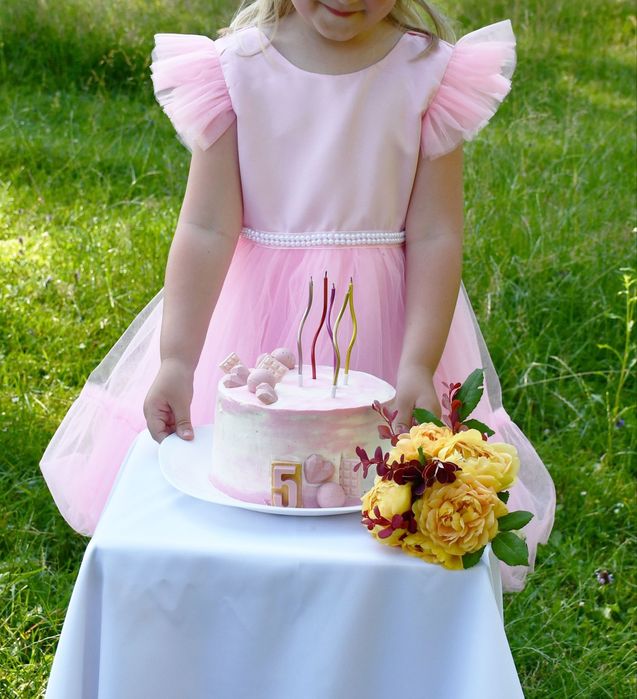 Святкова рожева сукня 122р