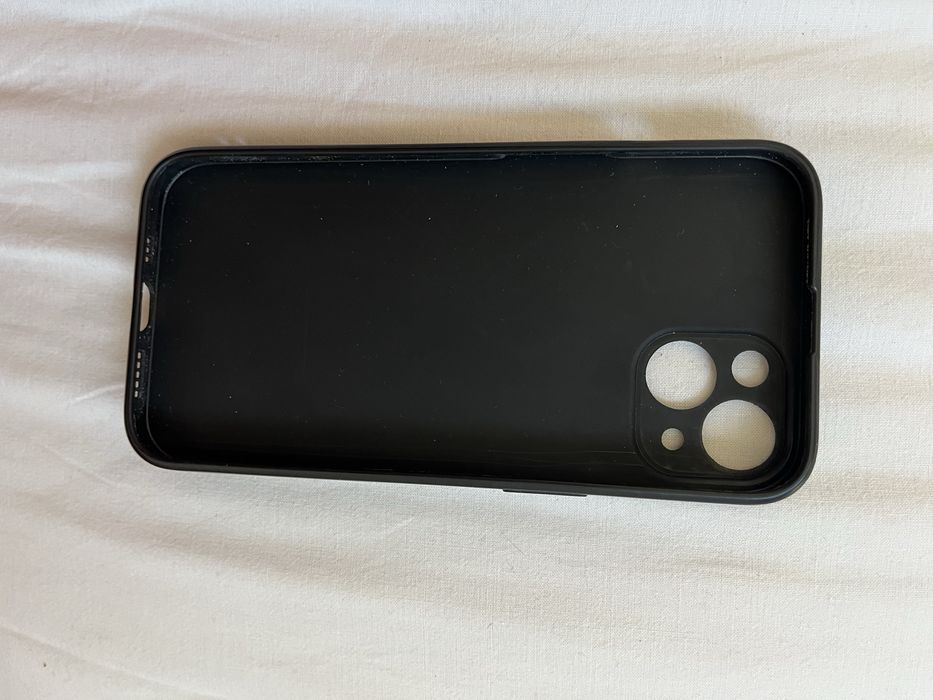 Etui Iphon 13. 6.1 cala.