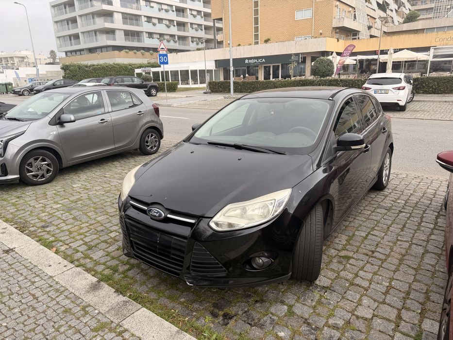 Ford Focus 1.6 115 cv | 2011 | 205.000 km | 6500 €