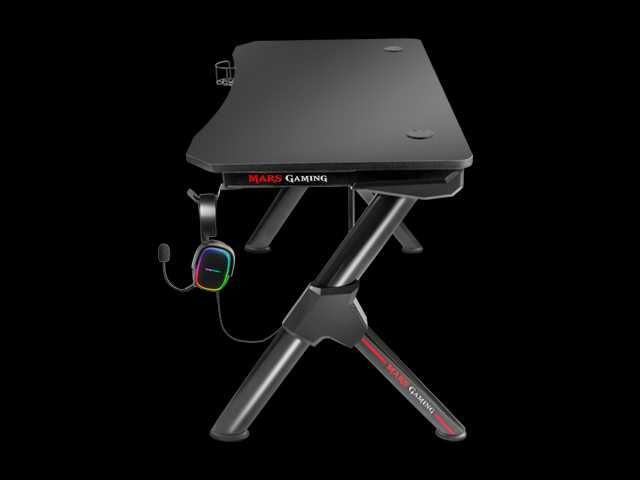 ** MESA GAMING com LEDs, controle remoto ** IMPECÁVEL ** COMO NOVA ** MARS GAMING