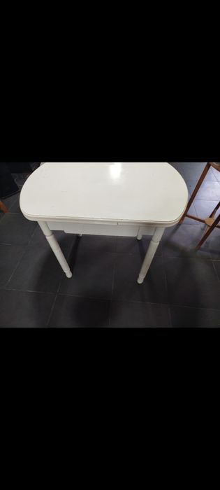 Mesa extensível branca