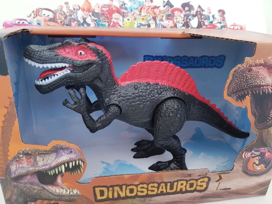 Dinossauro Espinossauro (Portes Incluidos)
Tamanho: 
   +/- 164738345547393120