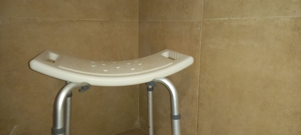 BANCO ajuda para BANHO (ajustável)