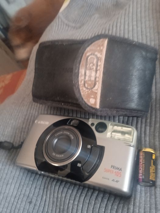 Máquina fotográfica CANON PRIMA SUPER 105 POUCO USO ANOS 90