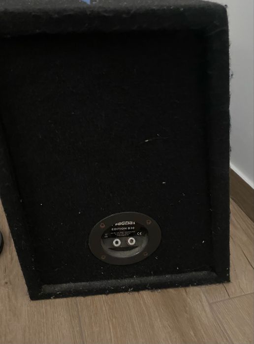 Subwoofer MAGNAT B30 800 WATTS