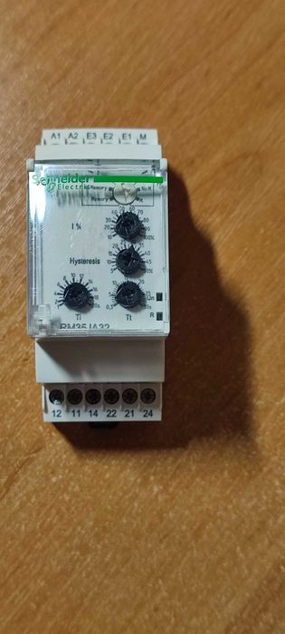 Реле контролю струму Schneider Electric  RM35JA32MW
