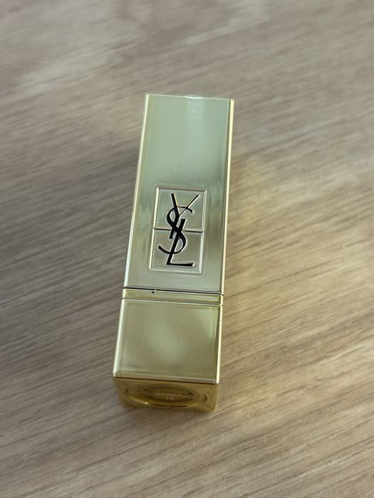 Yves Saint Laurent pomadka szminka czerwona