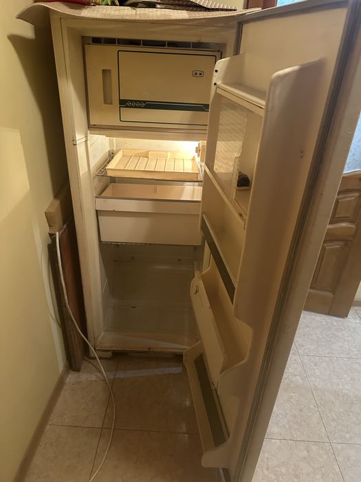 Продам робочий холодильник